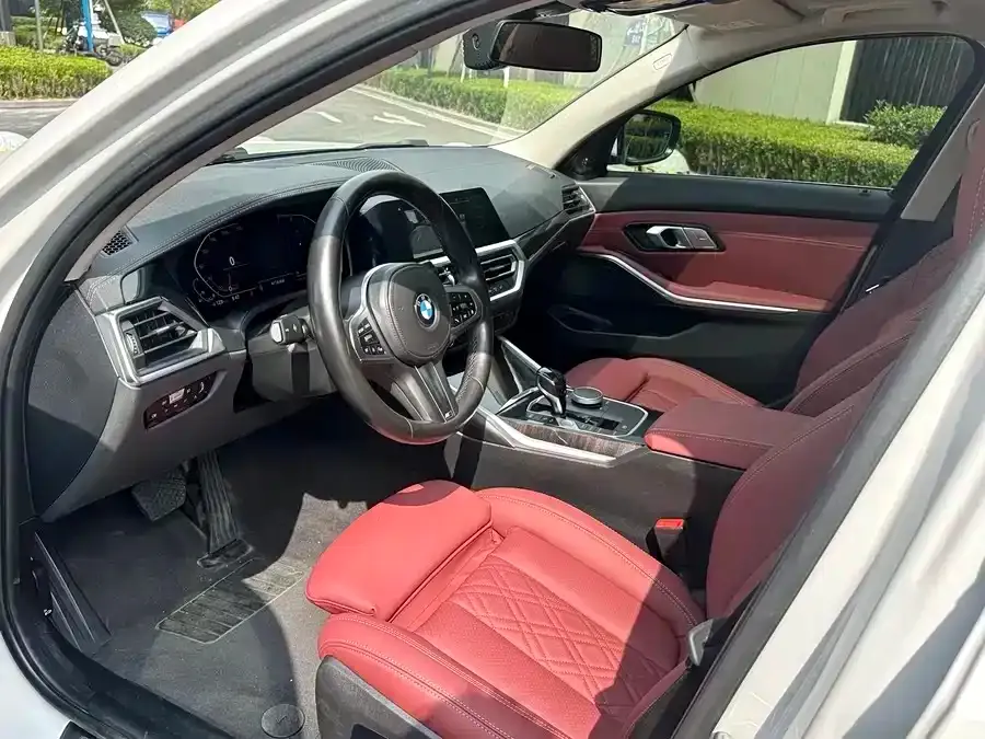 BMW 3 Series 2021 из CN, фото 4