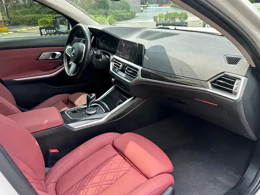 BMW 3 Series 2021 из CN, фото 3