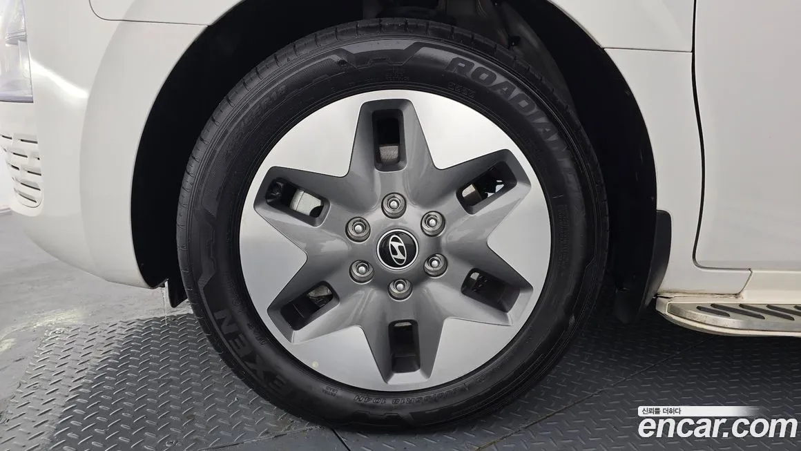 Hyundai Staria — фото 9