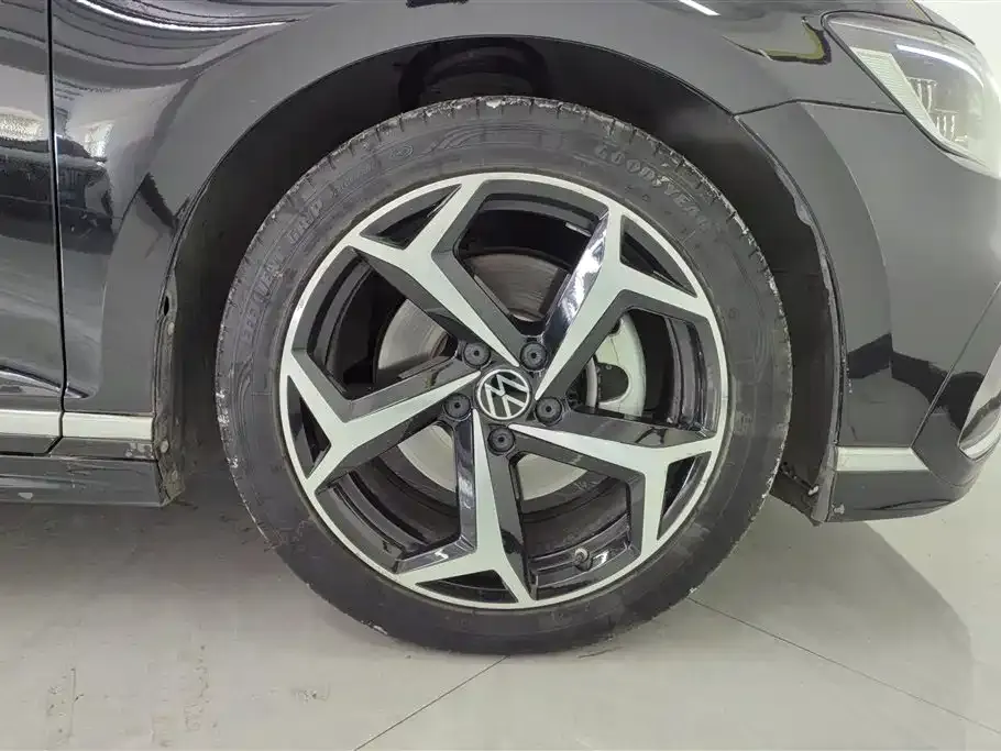 Volkswagen Magotan 2023 из CN, фото 6
