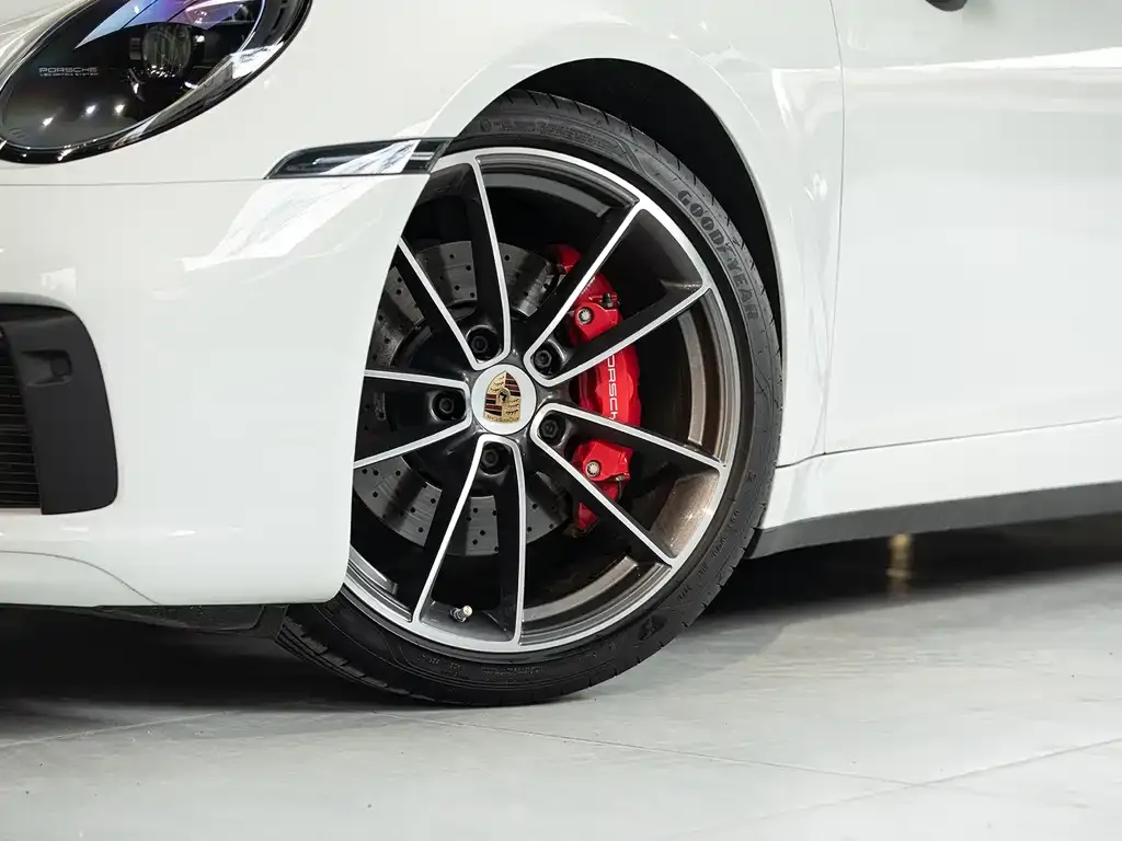 Porsche 911 2023 из CN, фото 5