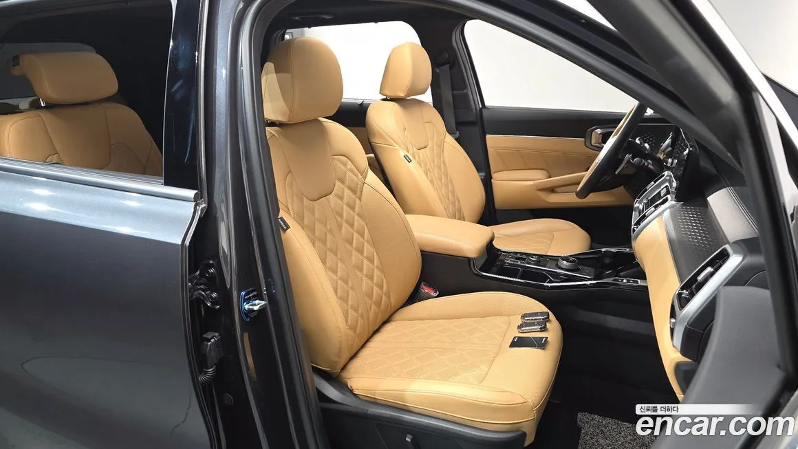 Kia Sorento — фото 10