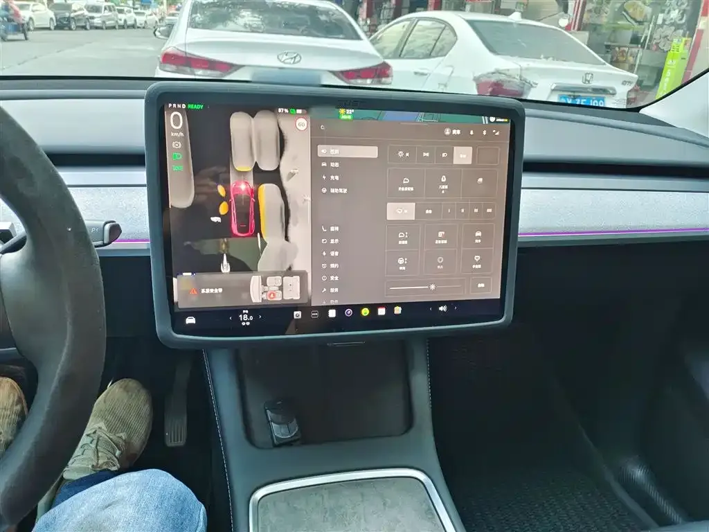 Tesla Model Y 2024 из CN, фото 7
