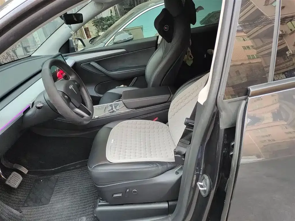 Tesla Model Y 2024 из CN, фото 9