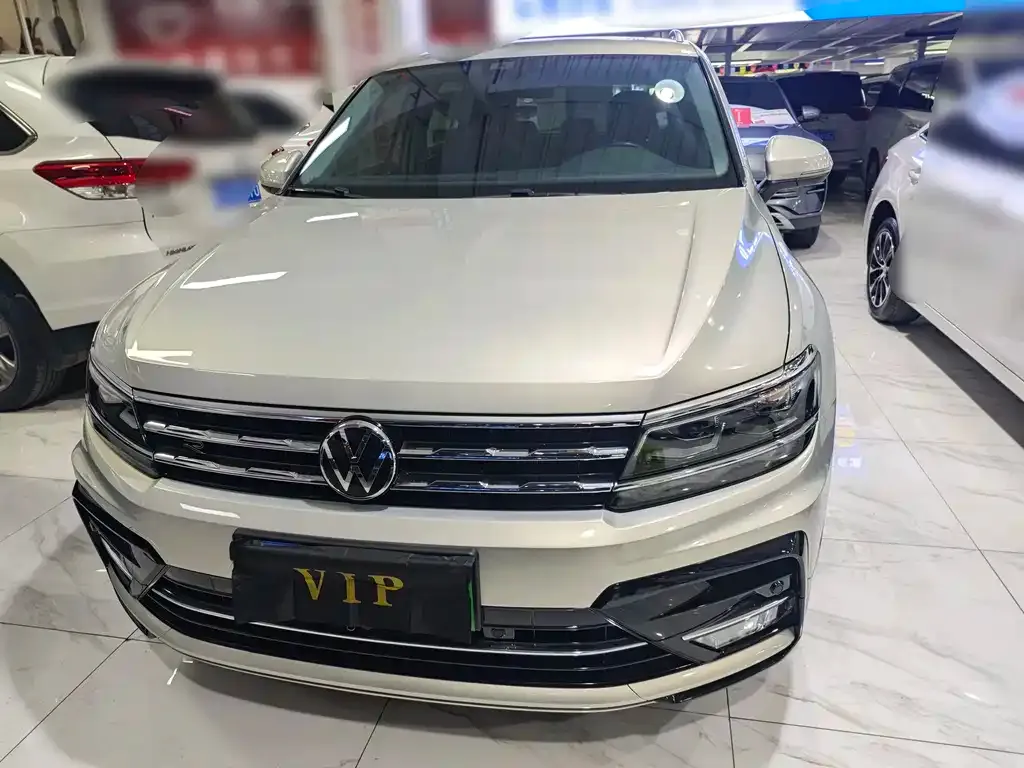 Volkswagen Tiguan L 2021 из CN, фото 3