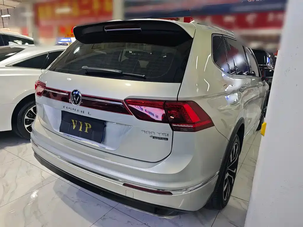 Volkswagen Tiguan L 2021 из CN, фото 2