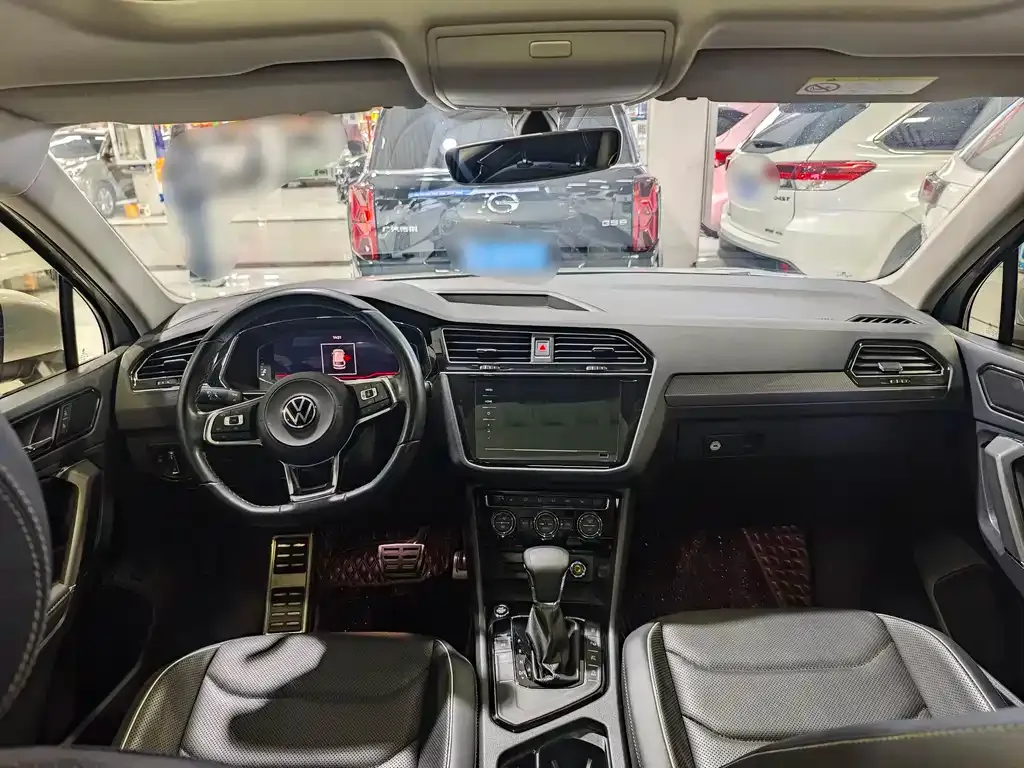 Volkswagen Tiguan L 2021 из CN, фото 9