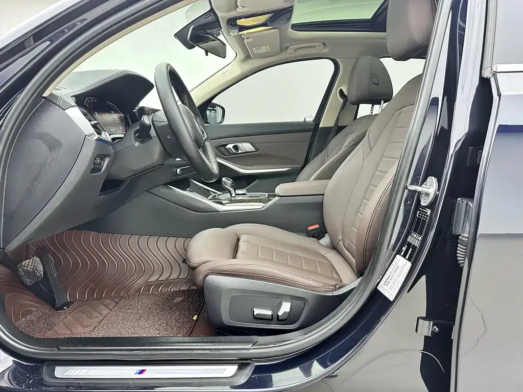 BMW 3 Series 2021 из CN, фото 9