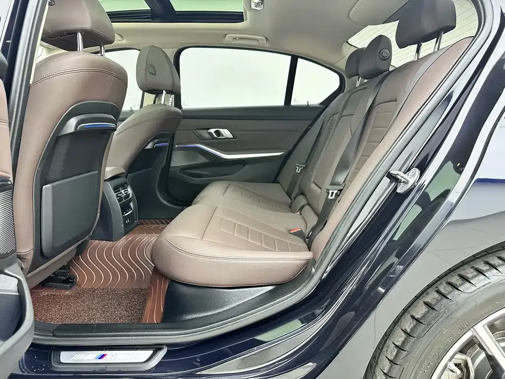 BMW 3 Series 2021 из CN, фото 5