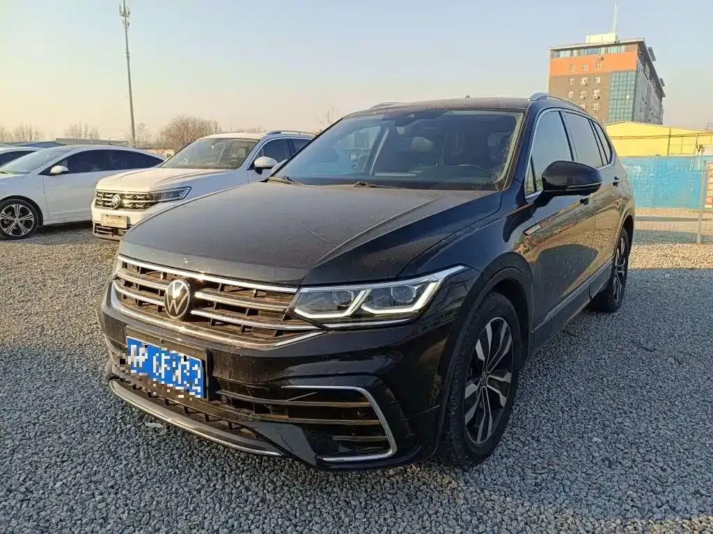 Volkswagen Tiguan L 2023 из CN, фото 1