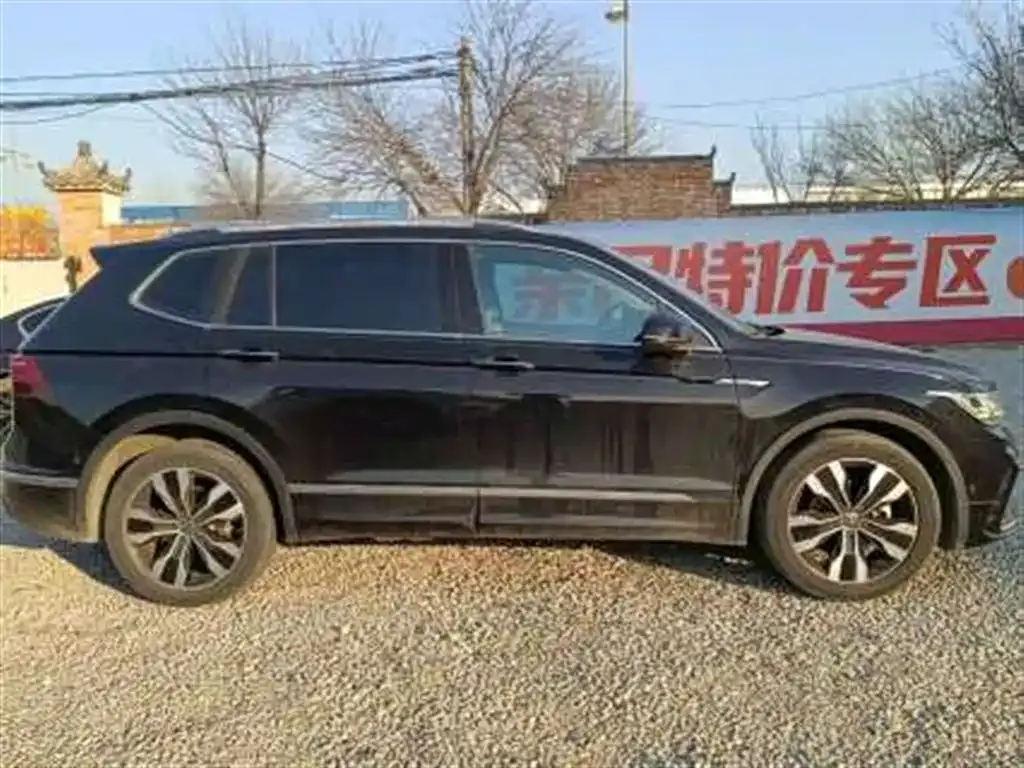 Volkswagen Tiguan L 2023 из CN, фото 8