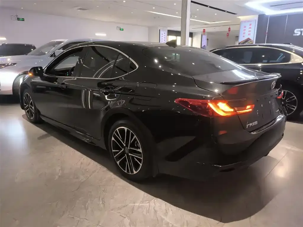 Toyota Camry 2025 из CN, фото 7