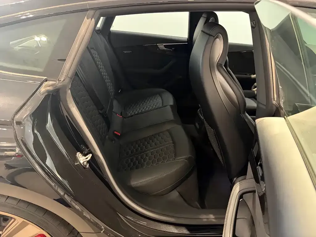 Audi RS 5 2024 из CN, фото 7