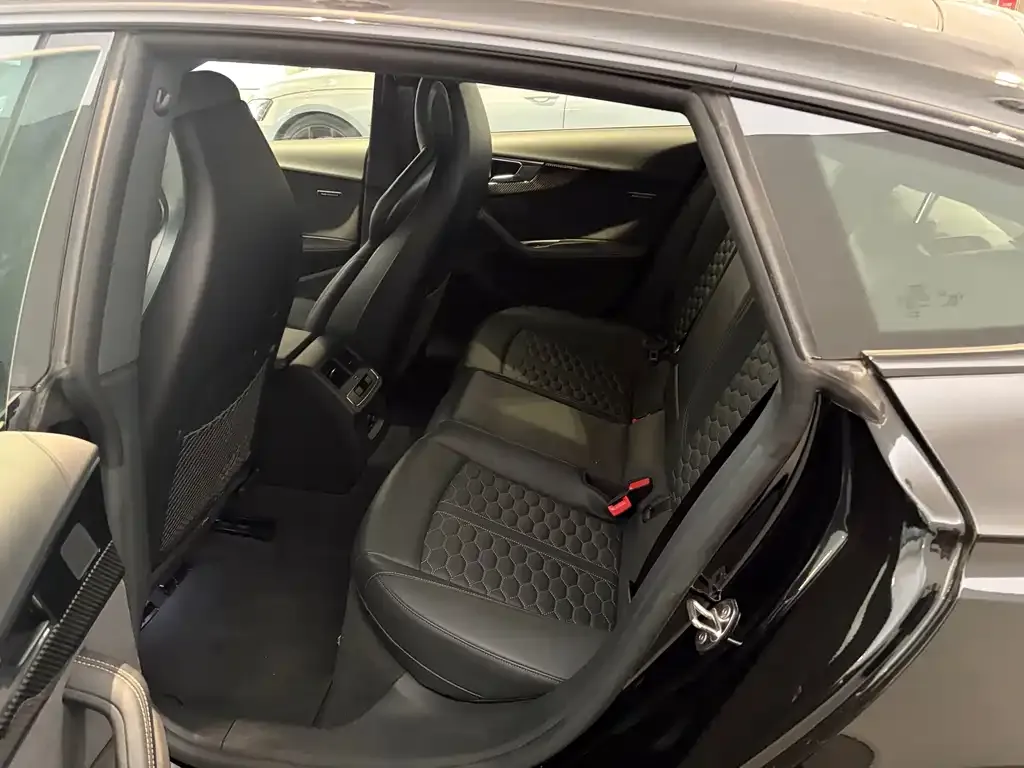 Audi RS 5 2024 из CN, фото 6
