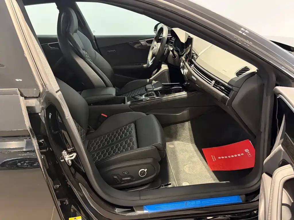 Audi RS 5 2024 из CN, фото 5