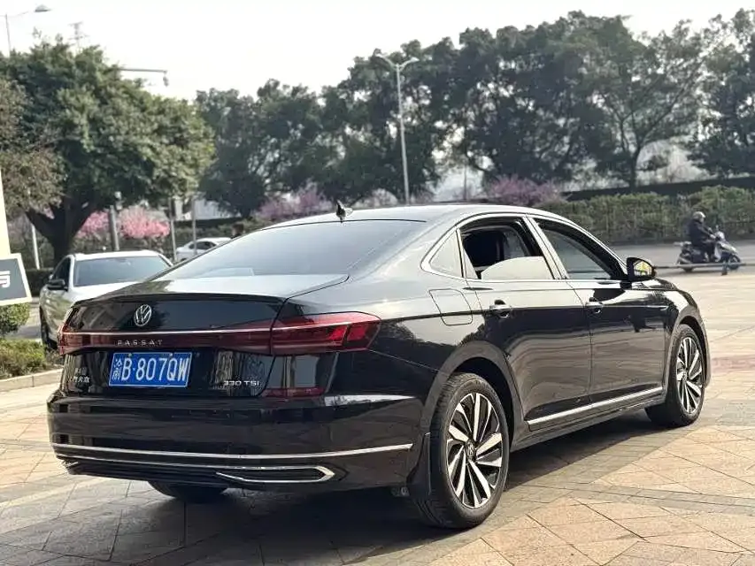 Volkswagen Passat 2023 из CN, фото 7