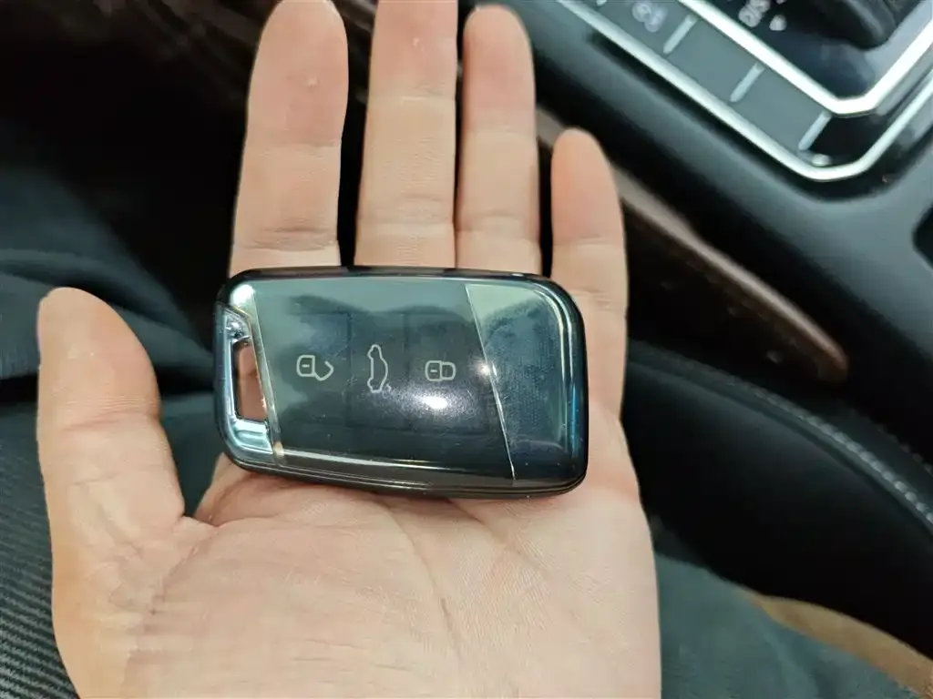 Volkswagen Magotan 2022 из CN, фото 5