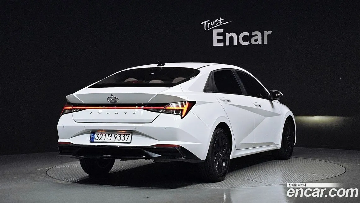 Hyundai AVANTE — фото 2