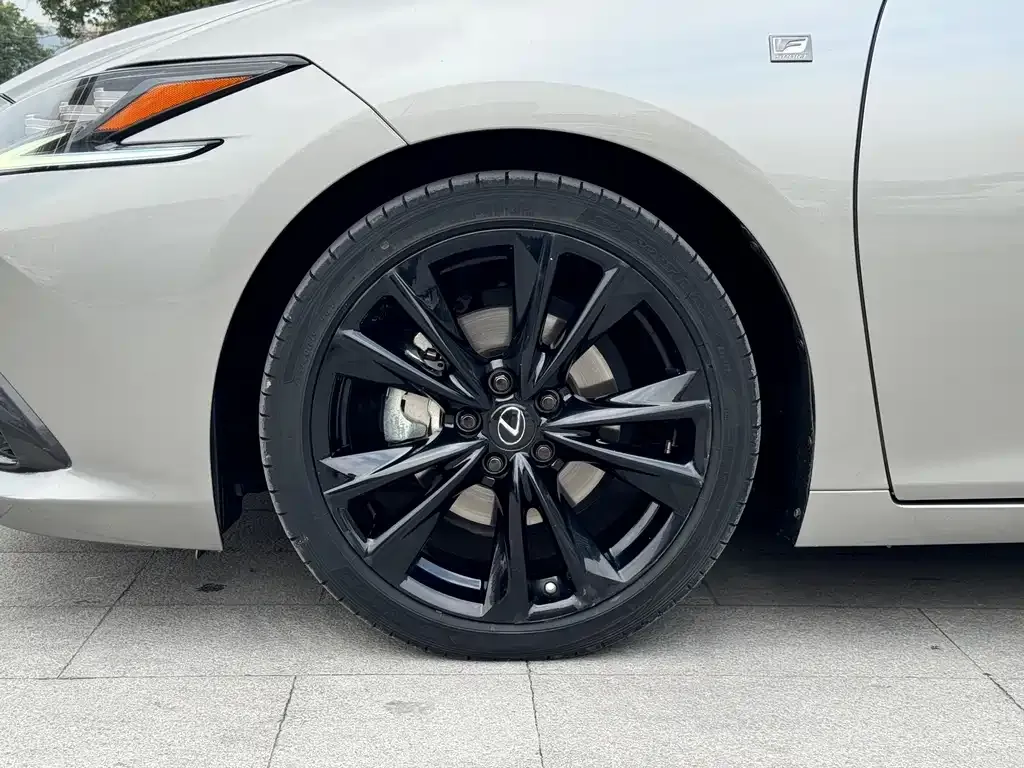 Lexus ES 2021 из CN, фото 3
