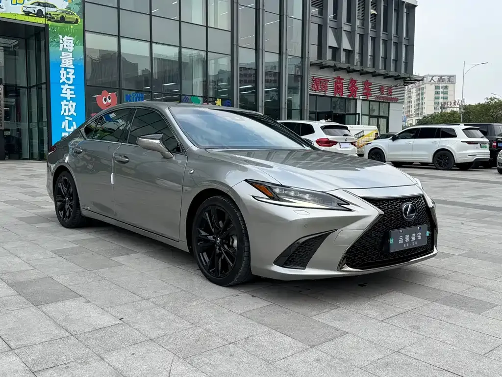 Lexus ES 2021 из CN, фото 10