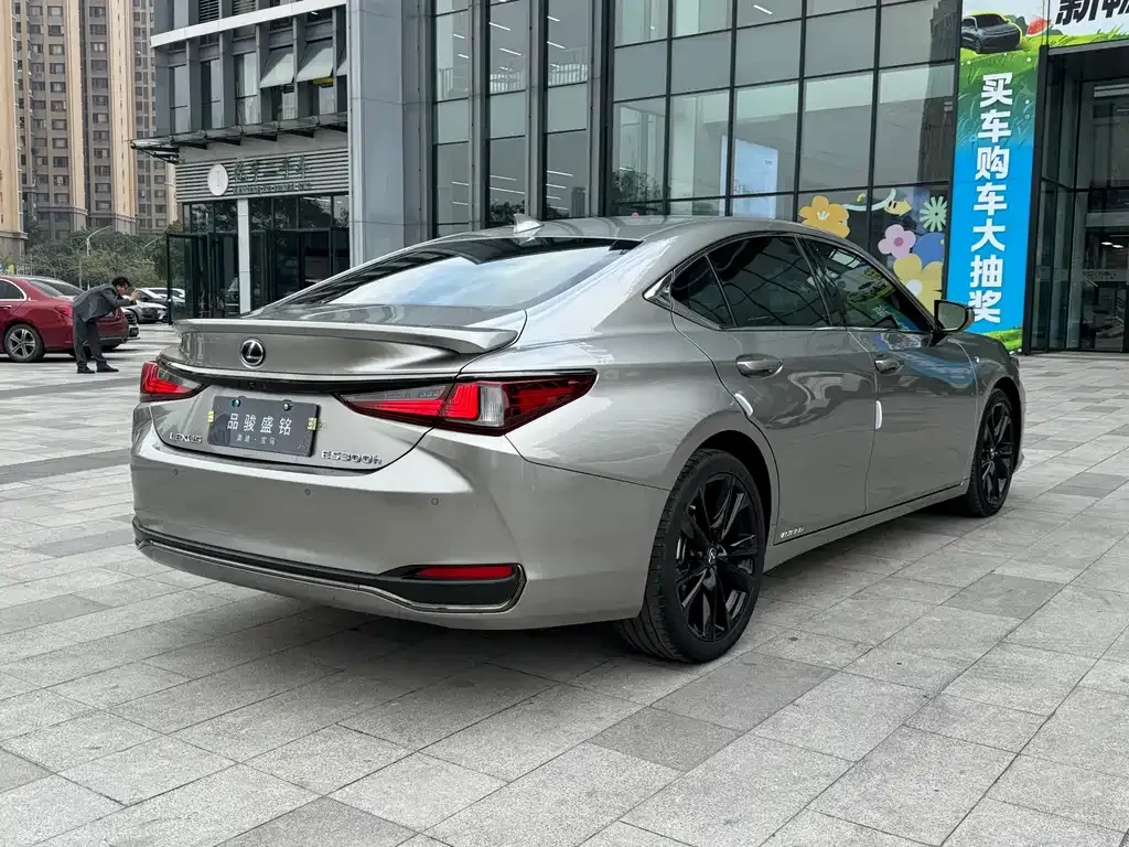 Lexus ES 2021 из CN, фото 8