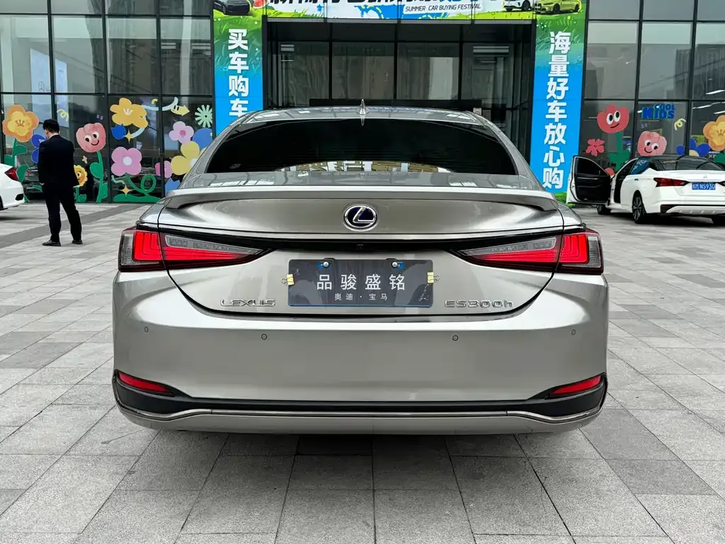 Lexus ES 2021 из CN, фото 2