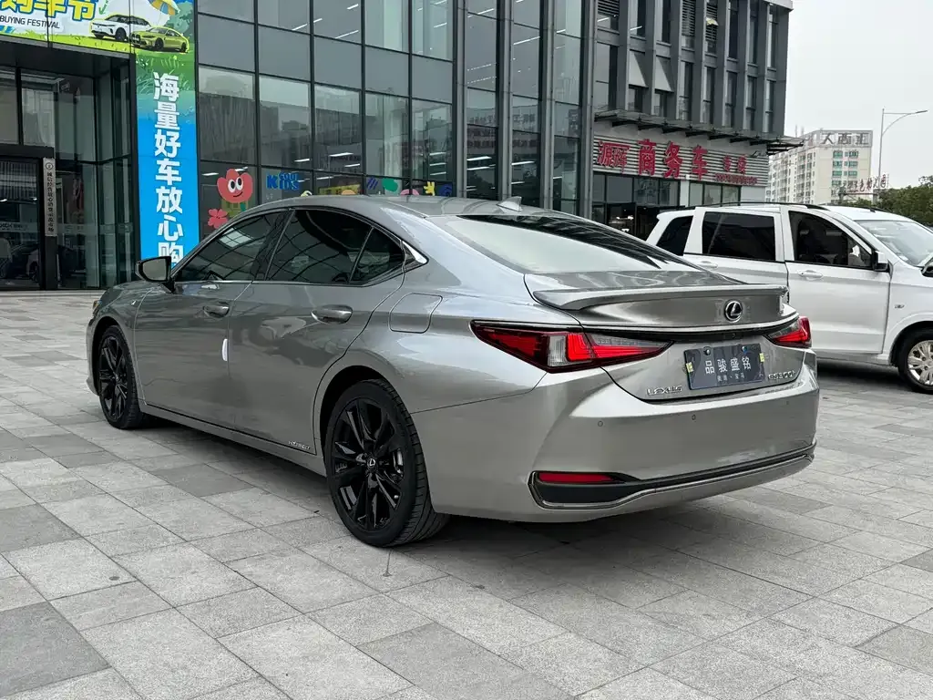 Lexus ES 2021 из CN, фото 7