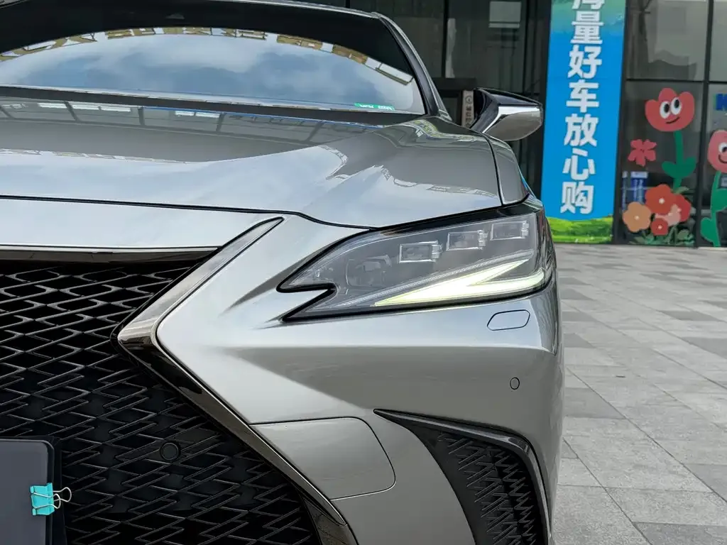 Lexus ES 2021 из CN, фото 4