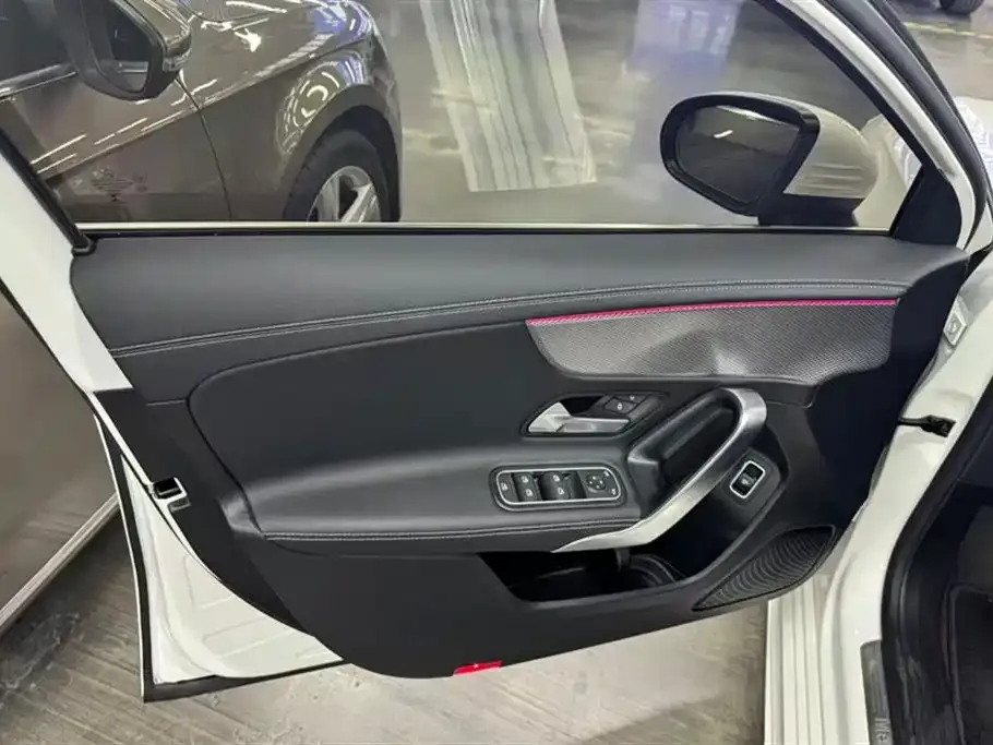Mercedes-Benz A-Class 2023 из CN, фото 5
