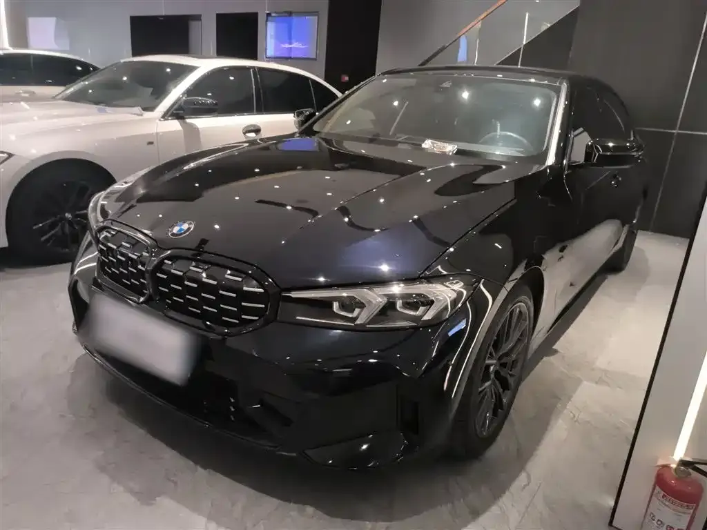 BMW 3 Series 2023 из CN, фото 1