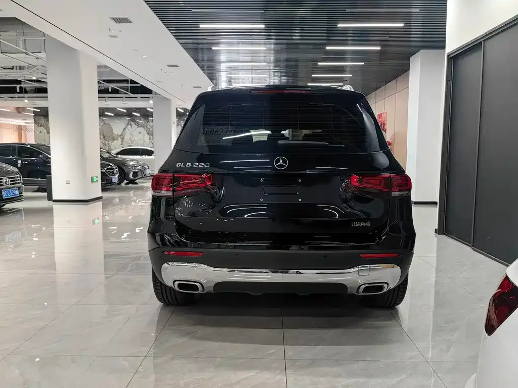 Mercedes-Benz GLB 2023 из CN, фото 2