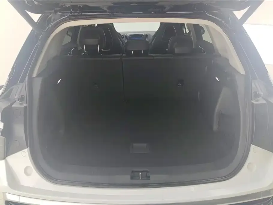 Hongqi HS3 PHEV 2025 из CN, фото 2