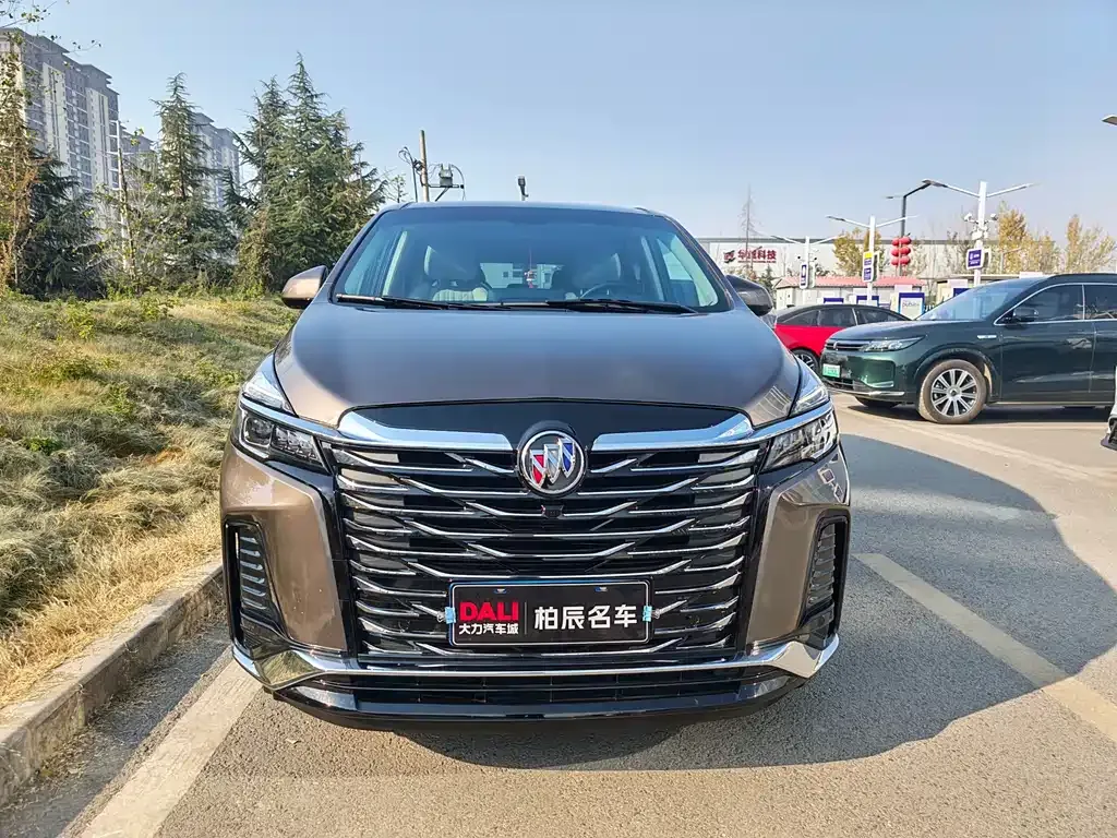 Buick GL8 2023 из CN, фото 10