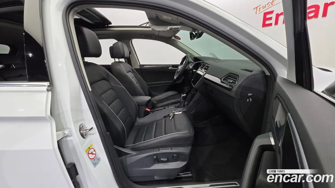 Volkswagen Tiguan — фото 7