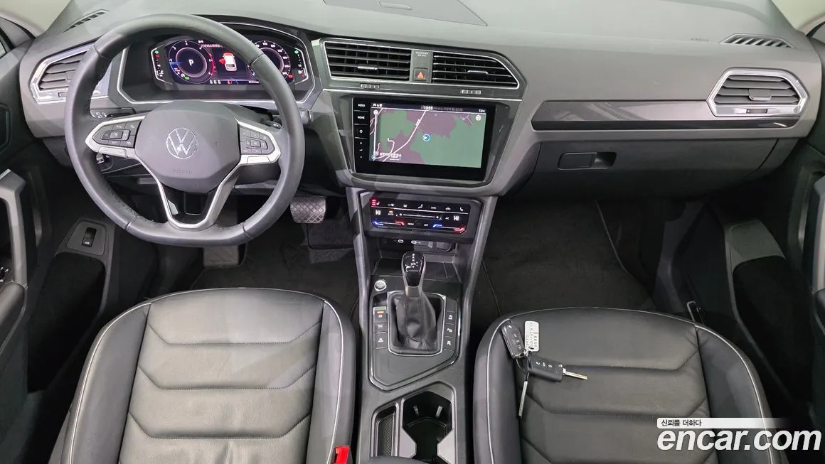 Volkswagen Tiguan — фото 10