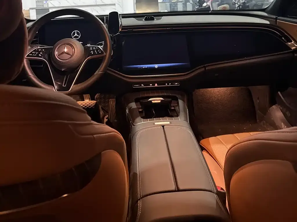 Mercedes-Benz E-Class 2025 из CN, фото 5