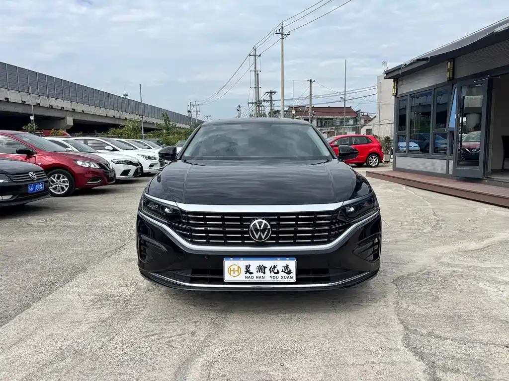 Volkswagen Passat — фото 7