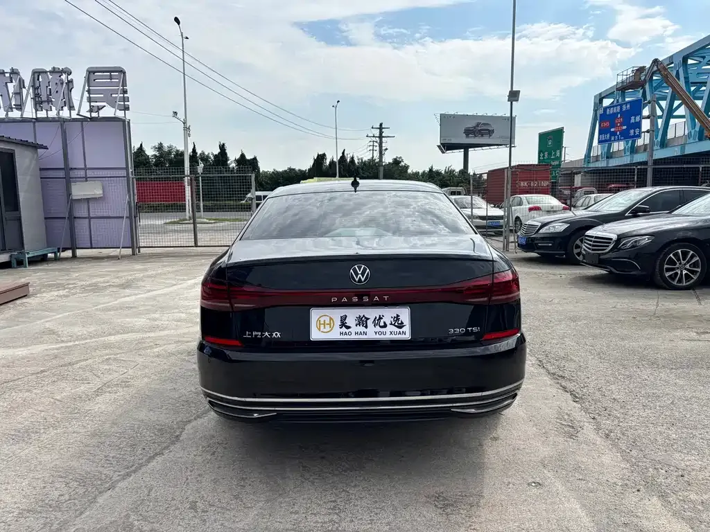 Volkswagen Passat — фото 9