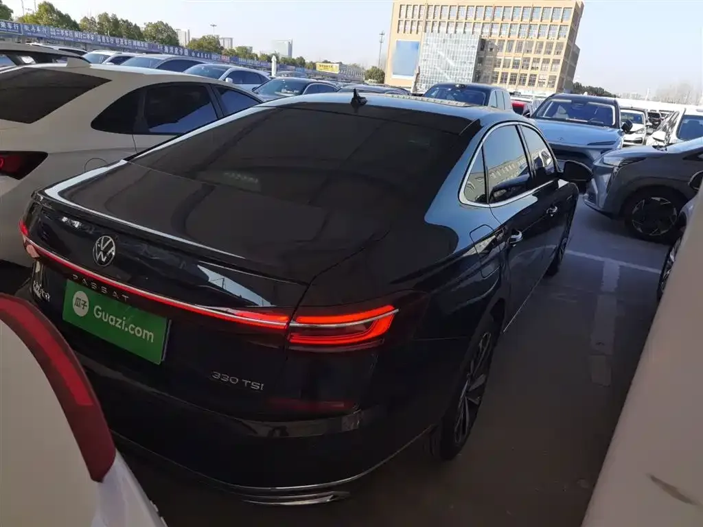 Volkswagen Passat 2023 из CN, фото 7