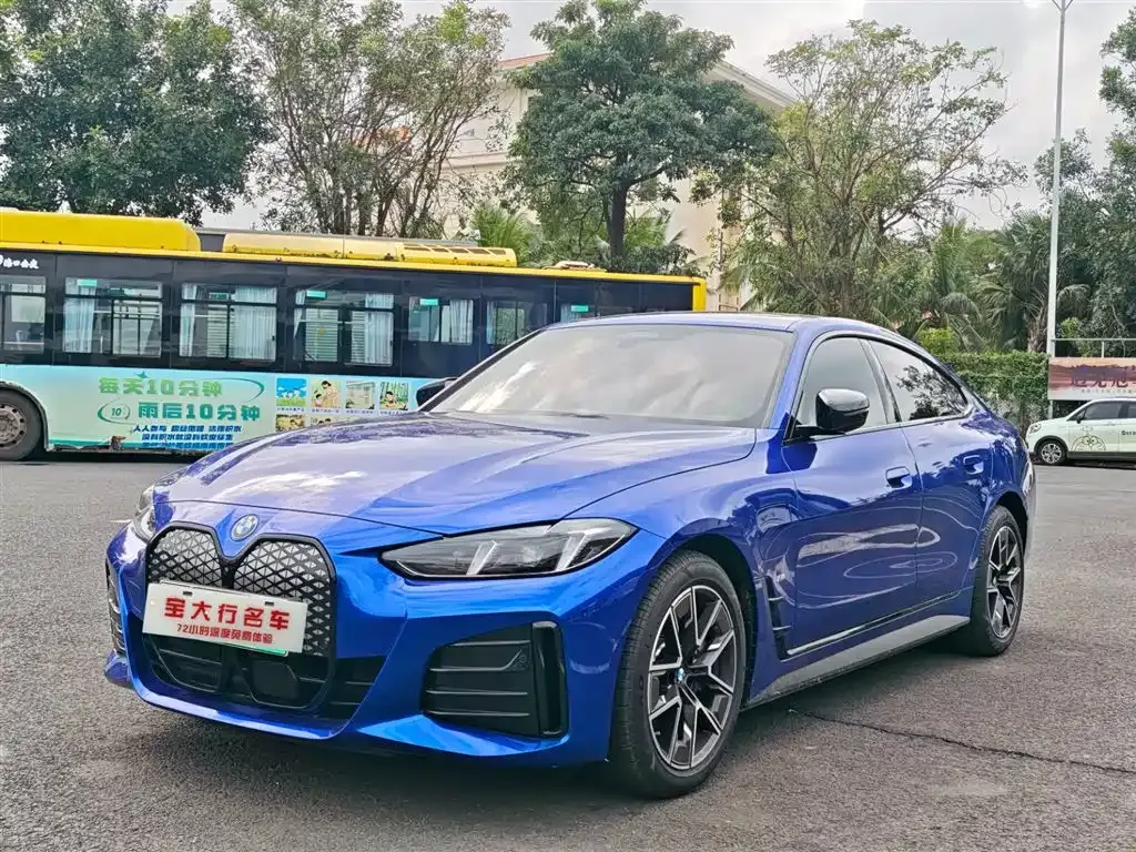 BMW i4 2025 из CN, фото 1