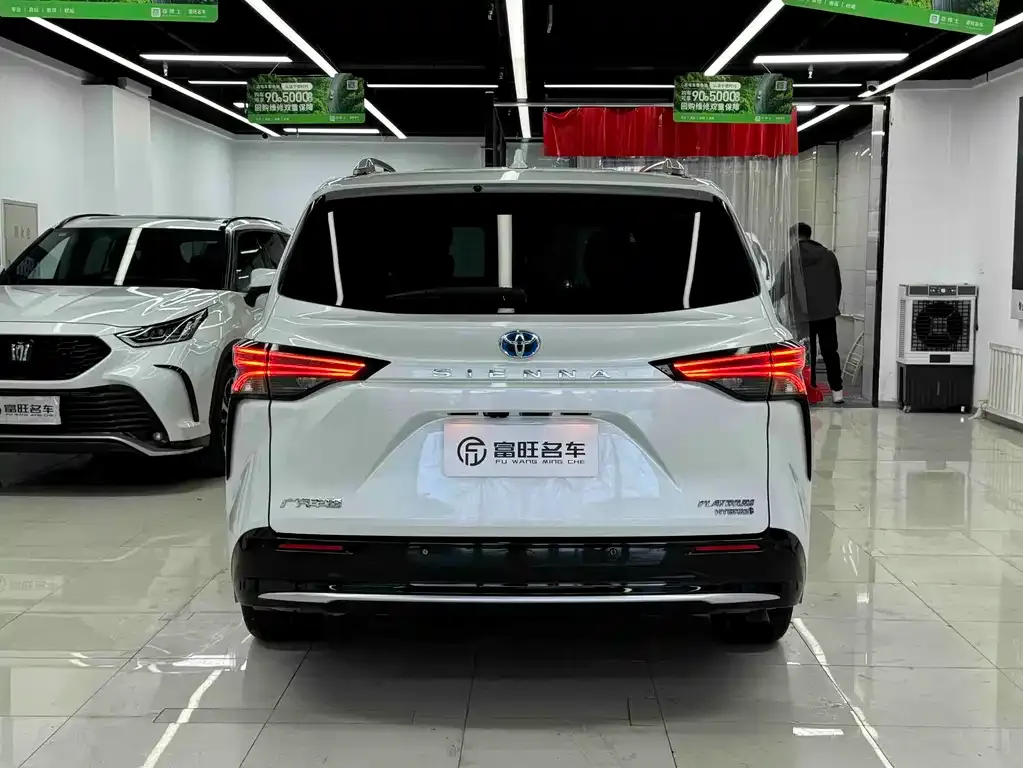 Toyota Sienna 2022 из CN, фото 8