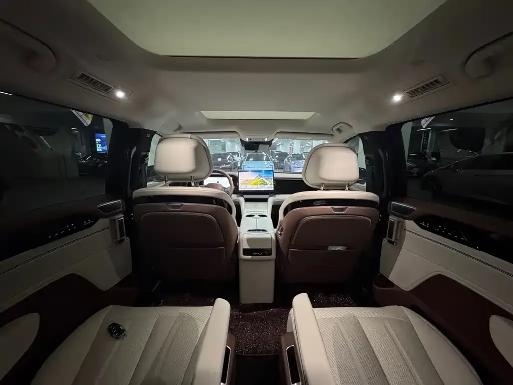 BYD Xia 2025 из CN, фото 2