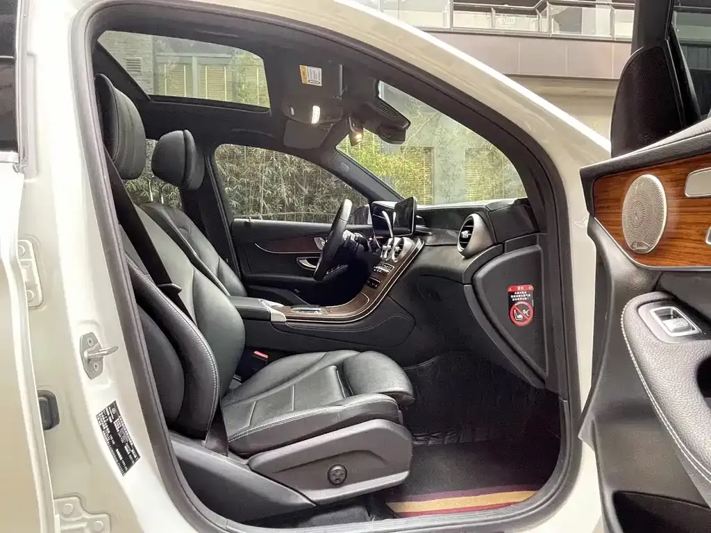 Mercedes-Benz GLC 2022 из CN, фото 2