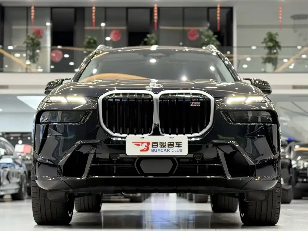 BMW X7 M60i 2024 из CN, фото 6