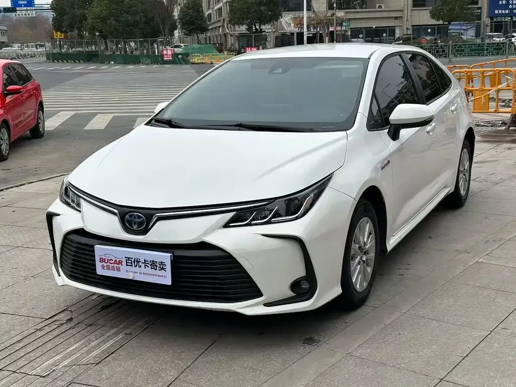 Toyota Corolla 2023 из CN, фото 1