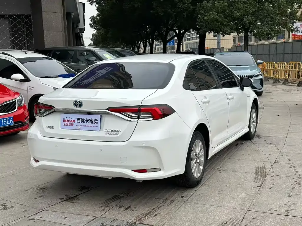 Toyota Corolla 2023 из CN, фото 3