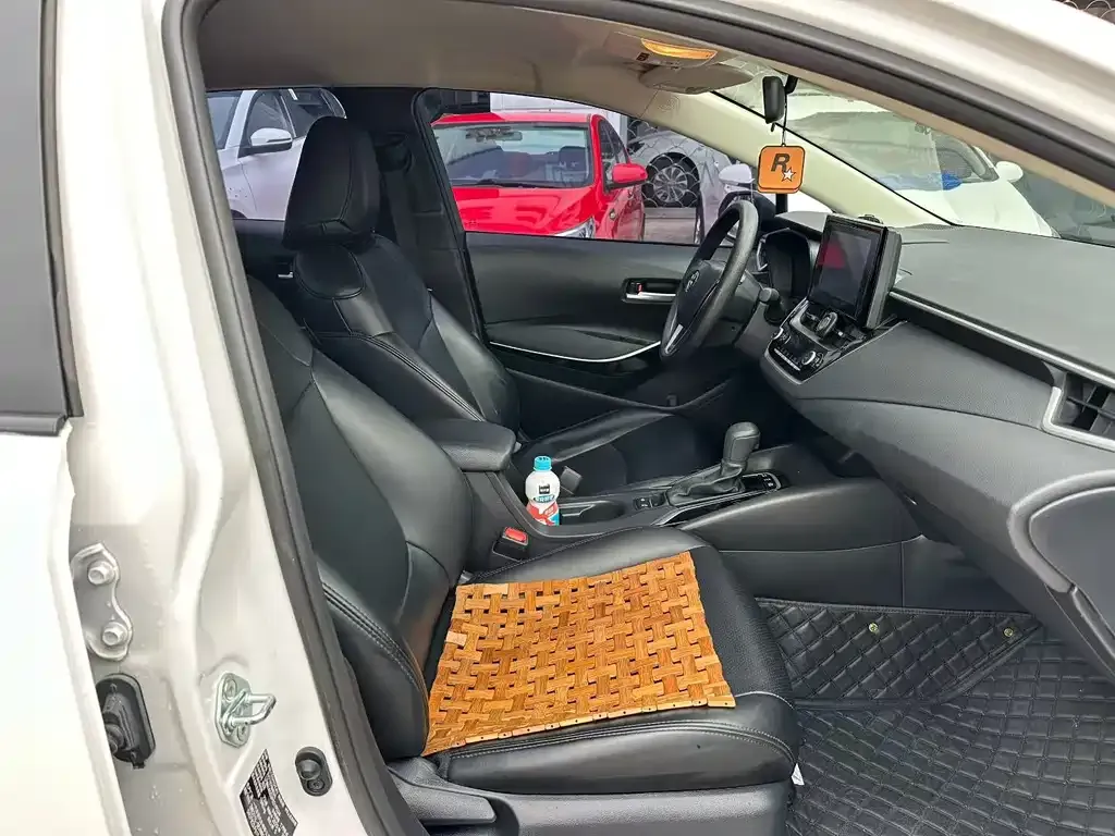 Toyota Corolla 2023 из CN, фото 6
