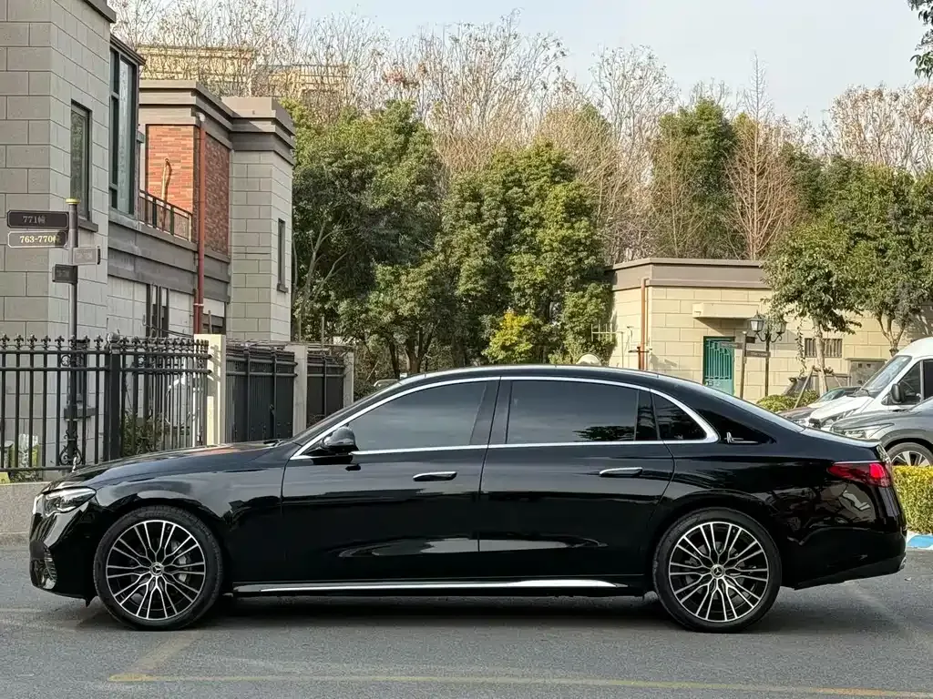 Mercedes-Benz E-Class 2024 из CN, фото 5