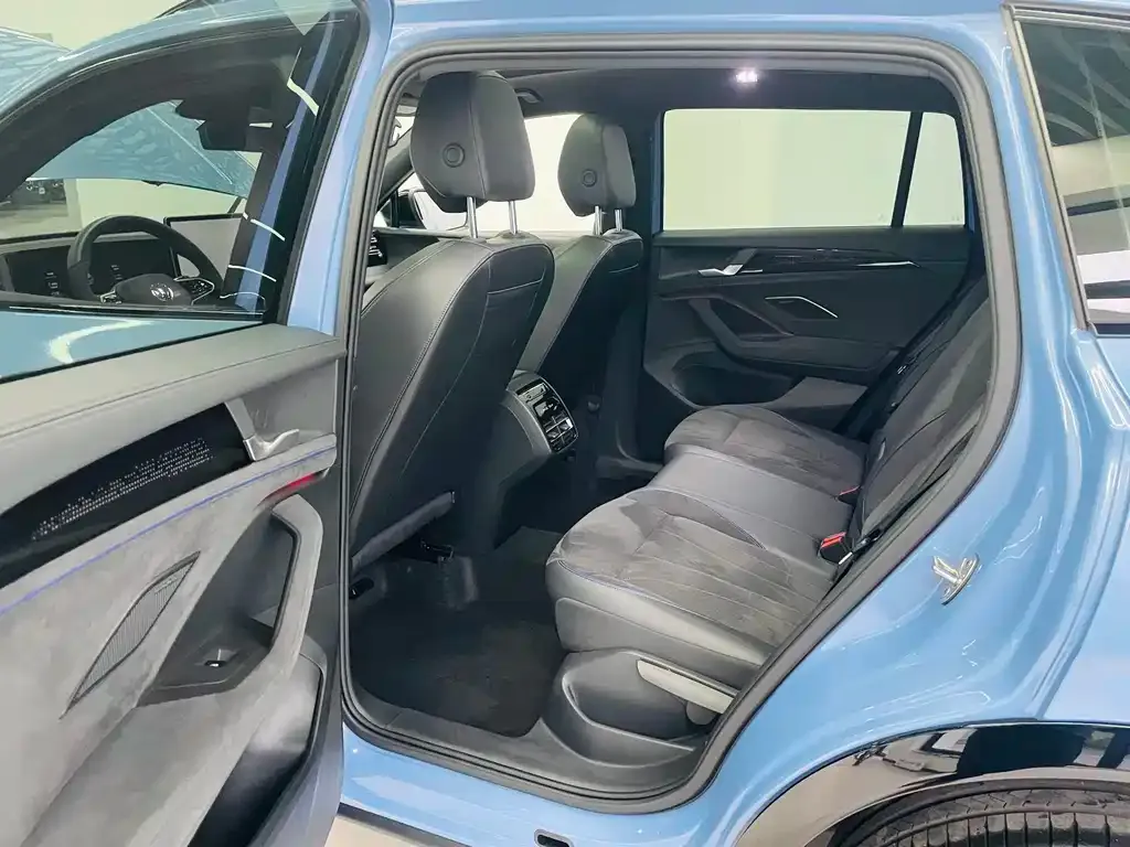 Volkswagen Tiguan L 2024 из CN, фото 7