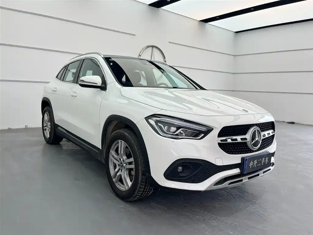 Mercedes-Benz GLA — фото 8